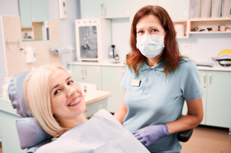 How to find a nearby orthodontist offering clear aligners